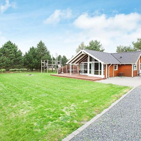Three-Bedroom Holiday Home In Rodby 38 Kramnitse Buitenkant foto