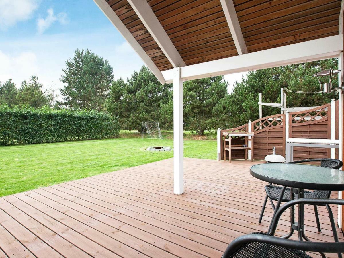 Three-Bedroom Holiday Home In Rodby 38 Kramnitse Buitenkant foto