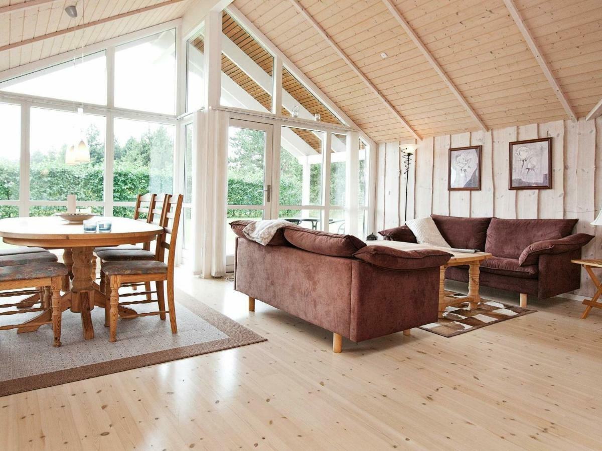Three-Bedroom Holiday Home In Rodby 38 Kramnitse Kamer foto
